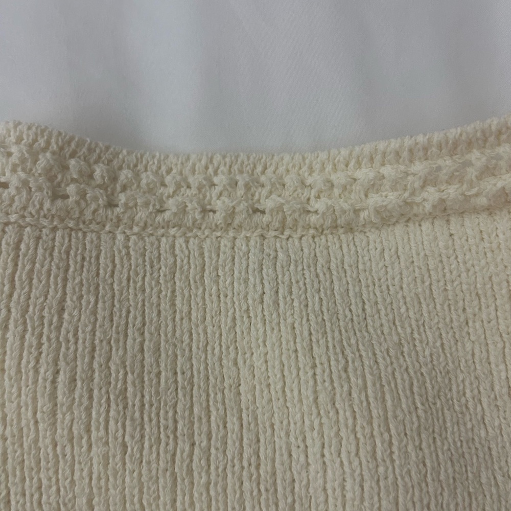 Classy Zara Chic Cream Sleeveless Cardigan with Gold Buttons New - Picture 3 of 5